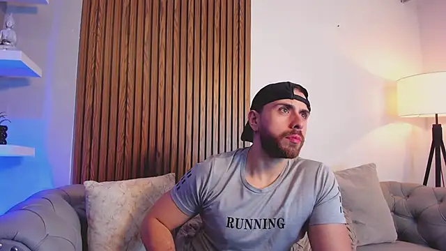 Snapshot of Maximo_Wolff chatting on March 30, 2026, 1:18 am Maximo Wolff online show from March 30, 2026, 1:18 am