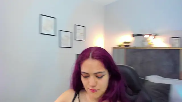 Snapshot of Azurra_amatto2 chatting on May 2, 2026, 8:25 pm Azurra amatto2 online show from May 2, 2026, 8:25 pm