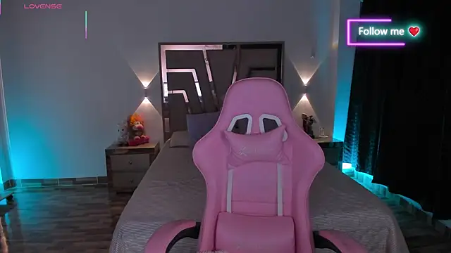 lunaarose online show from May 29, 2026, 3:12 am