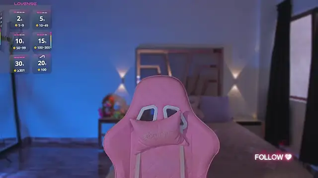 Snapshot of lunaarose chatting on November 10, 2025, 3:17 pm lunaarose online show from November 10, 2025, 3:17 pm