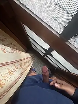 desir3dlund online show from February 23, 2026, 4:36 am