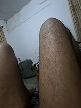 desir3dlund online show from October 9, 2025, 4:07 pm