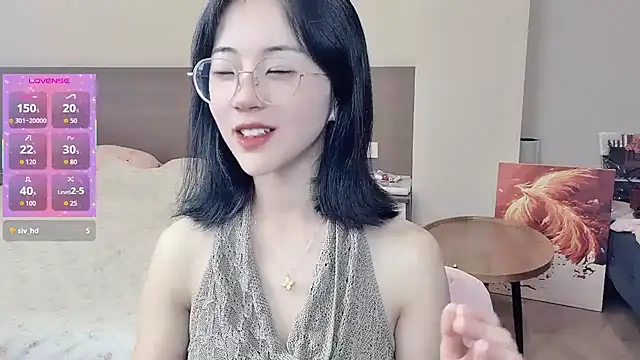 nini a online show from April 5, 2026, 2:35 pm