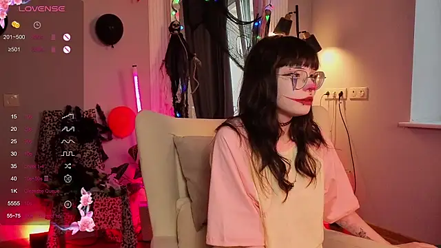 Misa Perfect online show from October 31, 2025, 11:40 am