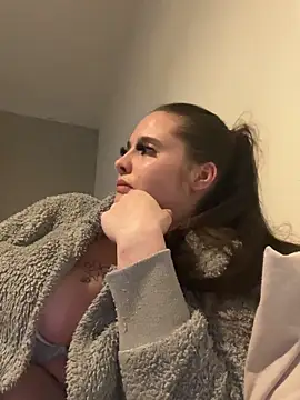 Snapshot of LollyLove_ chatting on April 11, 2026, 7:06 pm LollyLove online show from April 11, 2026, 7:06 pm