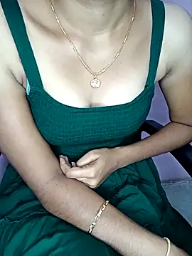 Nidhi lovely online show from September 18, 2025, 2:25 am