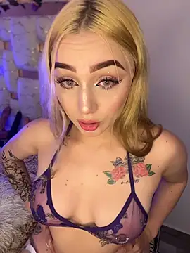 Sara Sophia420 online show from May 13, 2026, 6:42 am