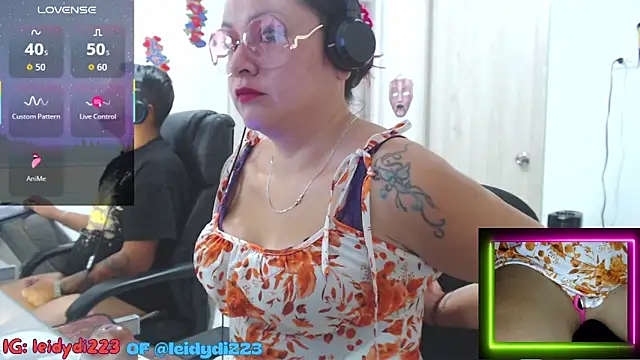 Snapshot of leidydi223 chatting on September 9, 2025, 1:42 pm leidydi223 online show from September 9, 2025, 1:42 pm