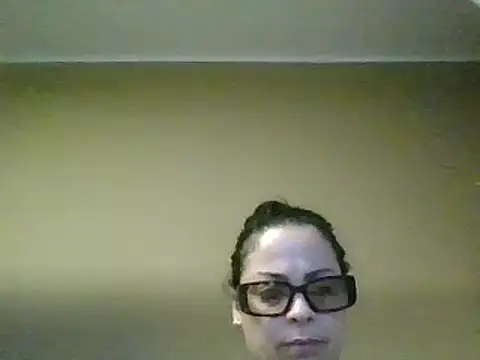 ITALIANASISIXX online show from February 28, 2025, 6:21 am