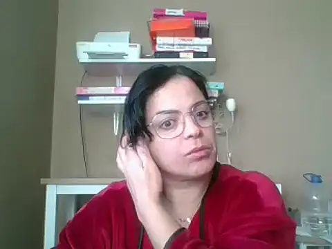 ITALIANASISIXX online show from November 27, 2025, 8:04 am