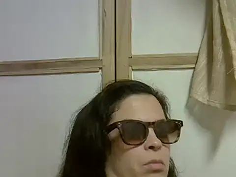 ITALIANASISIXX online show from February 26, 2025, 7:10 pm