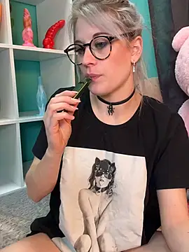 TheRealJessyLey online show from February 16, 2026, 8:29 pm