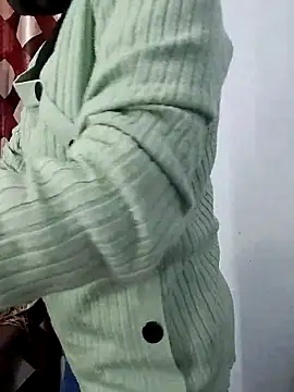 Snapshot of Ruhi_07 chatting on December 23, 2025, 4:12 am Ruhi 07 online show from December 23, 2025, 4:12 am