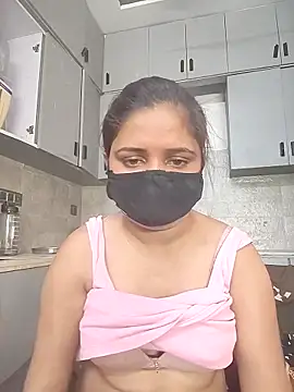 Snapshot of Ruhi_07 chatting on April 28, 2026, 4:50 am Ruhi 07 online show from April 28, 2026, 4:50 am