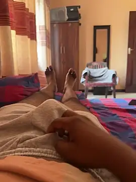 creepy7boy online show from November 13, 2025, 6:39 am