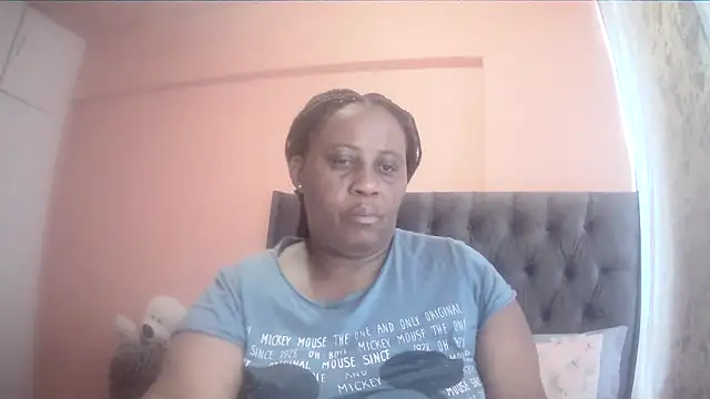 Snapshot of HUGEASSXXXXX chatting on March 18, 2026, 5:21 am HUGEASSXXXXX online show from March 18, 2026, 5:21 am