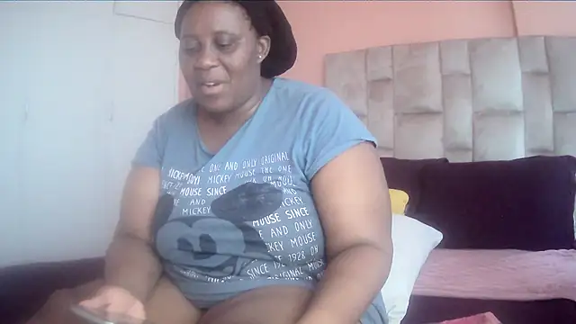 Snapshot of HUGEASSXXXXX chatting on April 2, 2026, 5:14 am HUGEASSXXXXX online show from April 2, 2026, 5:14 am