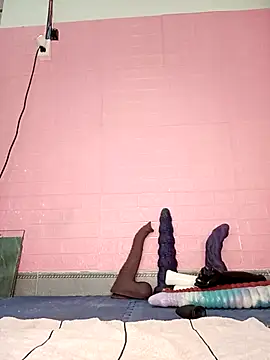 Snapshot of Rose_194 chatting on November 25, 2025, 4:02 am Rose 194 online show from November 25, 2025, 4:02 am