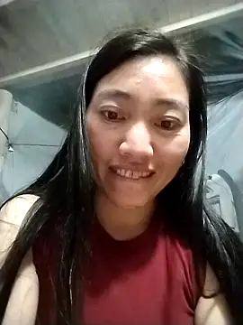 Snapshot of PhienPhien chatting on October 9, 2025, 5:02 pm PhienPhien online show from October 9, 2025, 5:02 pm