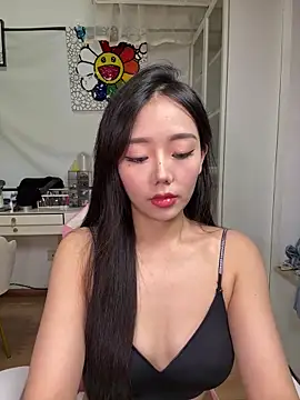 jiajia L online show from September 29, 2025, 2:01 pm