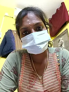 Snapshot of Honey_rosetamil chatting on November 18, 2025, 12:52 pm Honey rosetamil online show from November 18, 2025, 12:52 pm