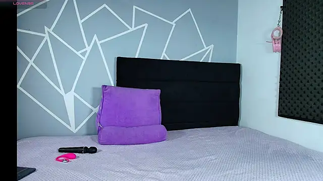 Snapshot of karlamoon23 chatting on March 23, 2026, 7:58 pm karlamoon23 online show from March 23, 2026, 7:58 pm