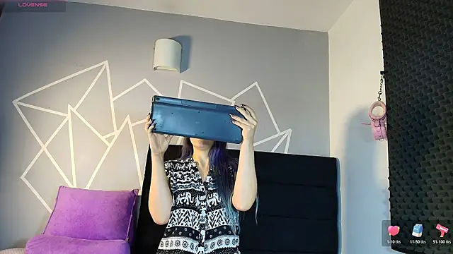 Snapshot of karlamoon23 chatting on March 27, 2026, 7:37 pm karlamoon23 online show from March 27, 2026, 7:37 pm