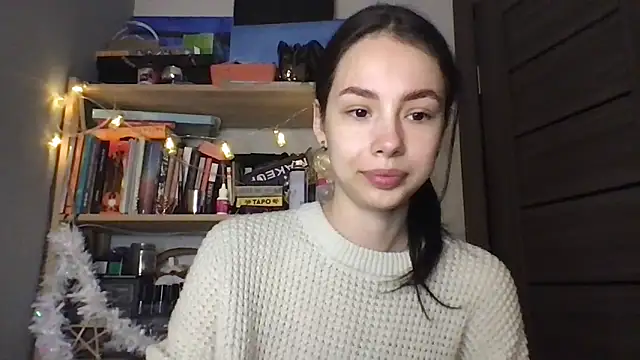 Yuna5343 online show from December 22, 2025, 9:48 pm