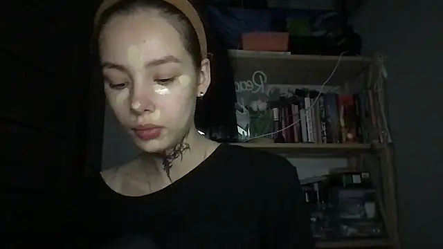 Yuna5343 online show from October 14, 2025, 7:25 pm