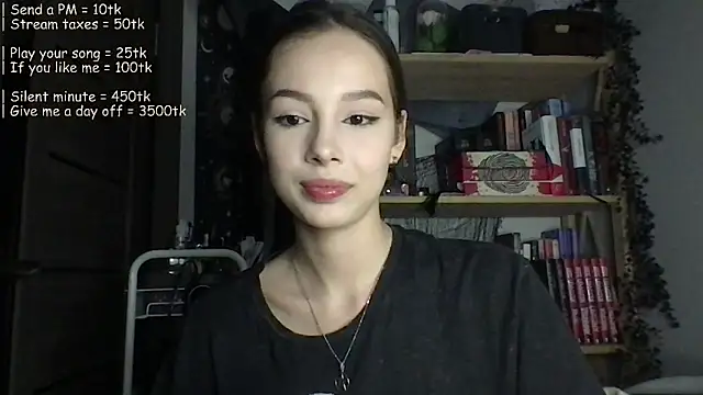 Yuna5343 online show from May 20, 2026, 8:17 pm
