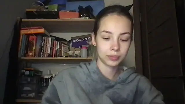 Yuna5343 online show from November 20, 2025, 7:36 pm