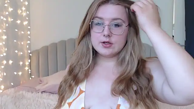 AgnesRoseCams online show from June 18, 2026, 9:58 am