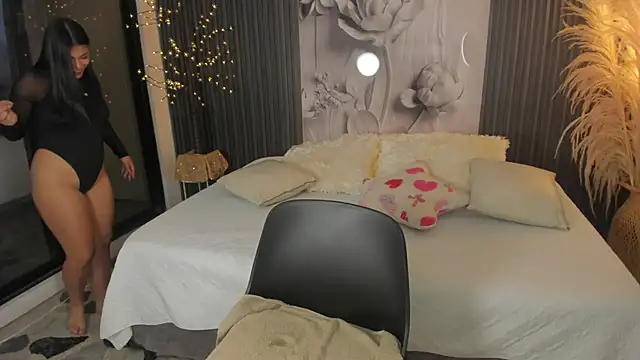 ShaniaDaniels online show from February 1, 2026, 10:41 pm