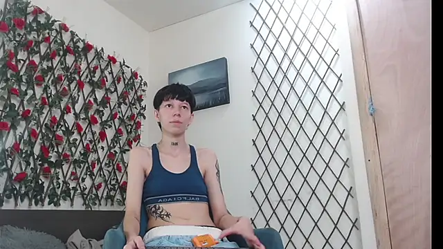 LiamBrown09 online show from May 22, 2026, 7:56 pm