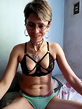 Lulypsicologasexual online show from November 18, 2025, 7:06 pm