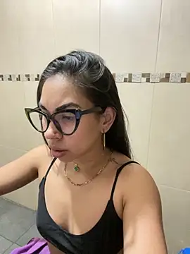 jessens144 online show from October 18, 2025, 3:41 am