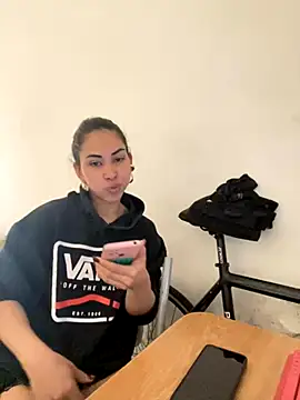 jessens144 online show from September 10, 2025, 3:33 pm