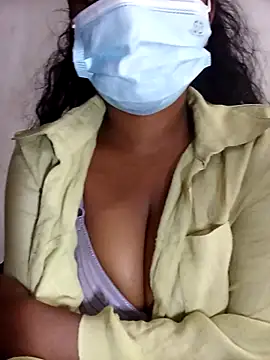 Snapshot of MickMicky chatting on February 16, 2026, 4:55 am MickMicky online show from February 16, 2026, 4:55 am