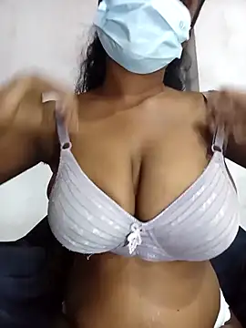 Snapshot of MickMicky chatting on February 12, 2026, 2:22 am MickMicky online show from February 12, 2026, 2:22 am