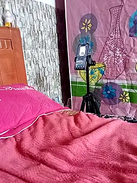 hang sex online show from December 3, 2025, 12:44 am