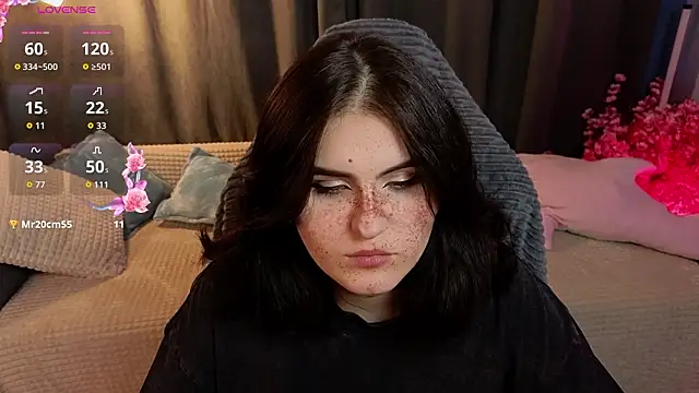 Snapshot of Dark_Shine chatting on February 11, 2026, 8:09 pm Dark Shine online show from February 11, 2026, 8:09 pm