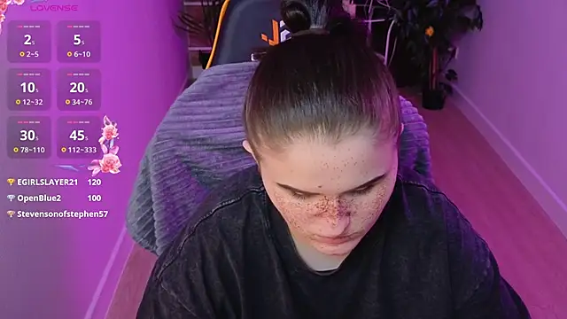 Snapshot of Dark_Shine chatting on February 22, 2026, 4:04 am Dark Shine online show from February 22, 2026, 4:04 am