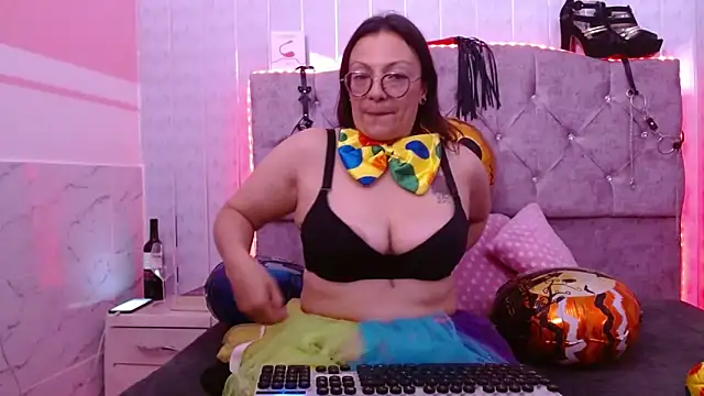 Susanahotsexxx online show from October 20, 2025, 3:41 am