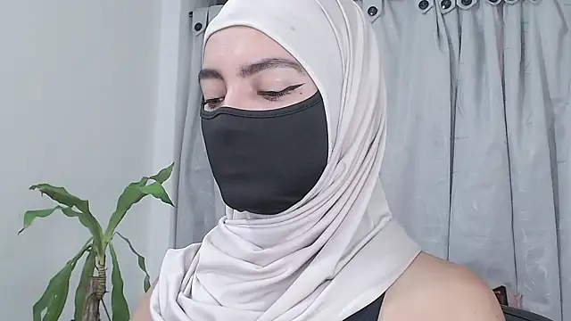 Snapshot of jade_nassar chatting on February 19, 2026, 12:18 am jade nassar online show from February 19, 2026, 12:18 am