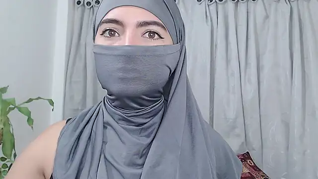 Snapshot of jade_nassar chatting on March 24, 2026, 12:43 am jade nassar online show from March 24, 2026, 12:43 am