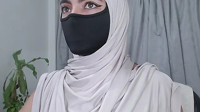 Snapshot of jade_nassar chatting on April 1, 2026, 1:41 pm jade nassar online show from April 1, 2026, 1:41 pm