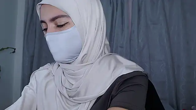 Snapshot of jade_nassar chatting on April 25, 2026, 11:57 pm jade nassar online show from April 25, 2026, 11:57 pm