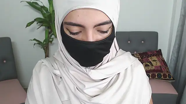 Snapshot of jade_nassar chatting on October 31, 2025, 11:44 pm jade nassar online show from October 31, 2025, 11:44 pm