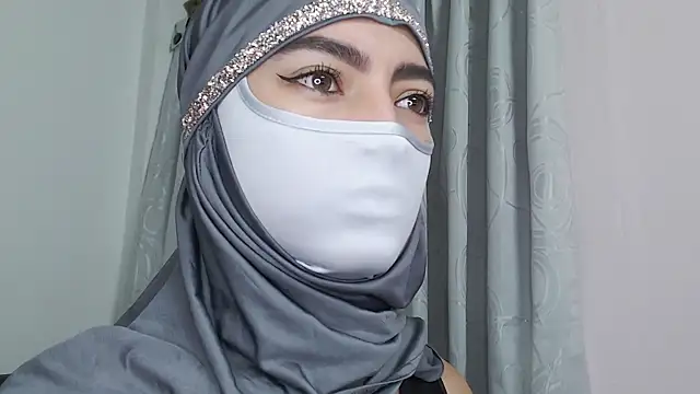 Snapshot of jade_nassar chatting on November 25, 2025, 12:16 pm jade nassar online show from November 25, 2025, 12:16 pm