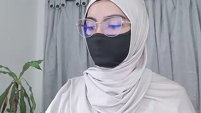 Snapshot of jade_nassar chatting on March 8, 2026, 12:05 am jade nassar online show from March 8, 2026, 12:05 am